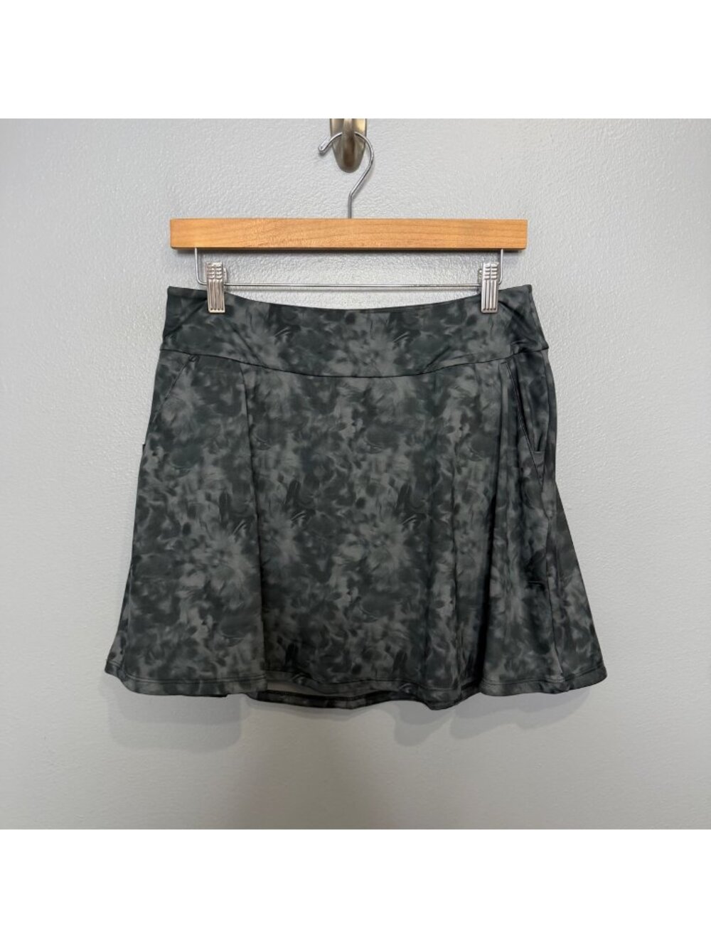 ADIDAS gray athletic golf skort size S